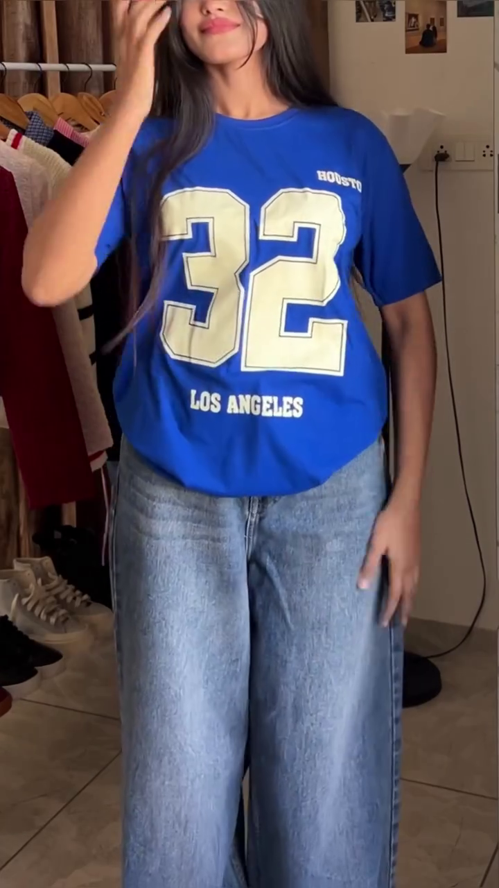 Blue 32 Graphic Oversized T-Shirt