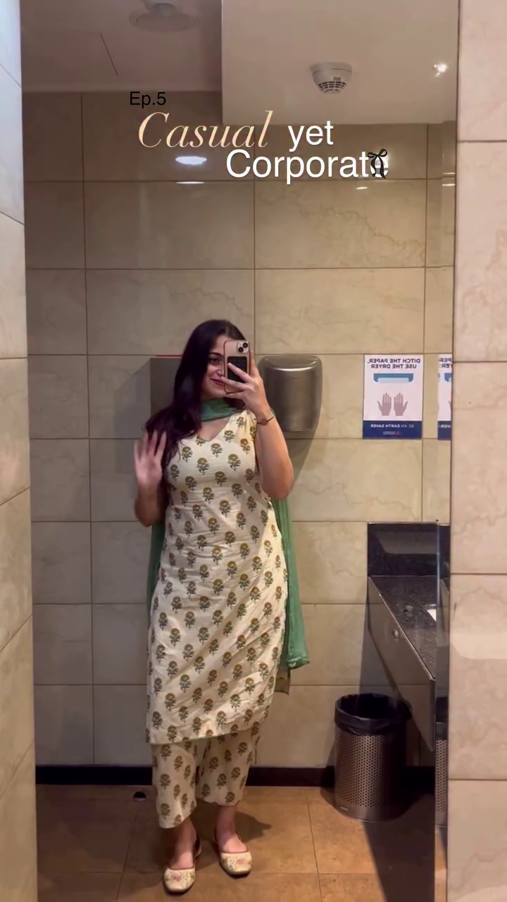 Red Floral Smart Casual Top with Wide-Leg Denim