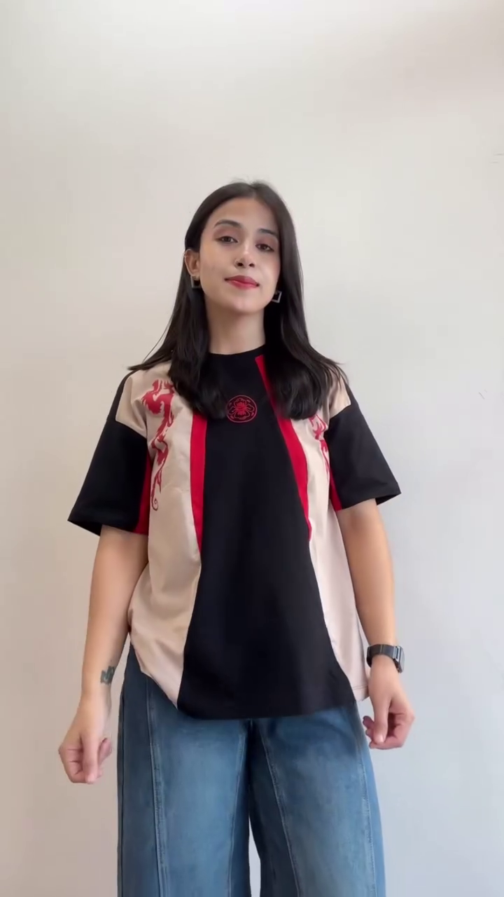 Casual Graphic Street Look