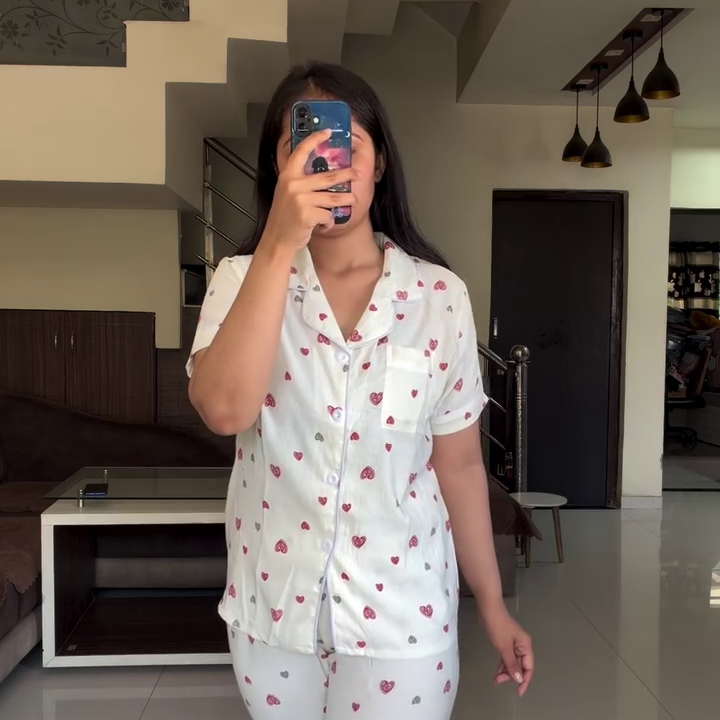 Soft Prints, Bold Presence