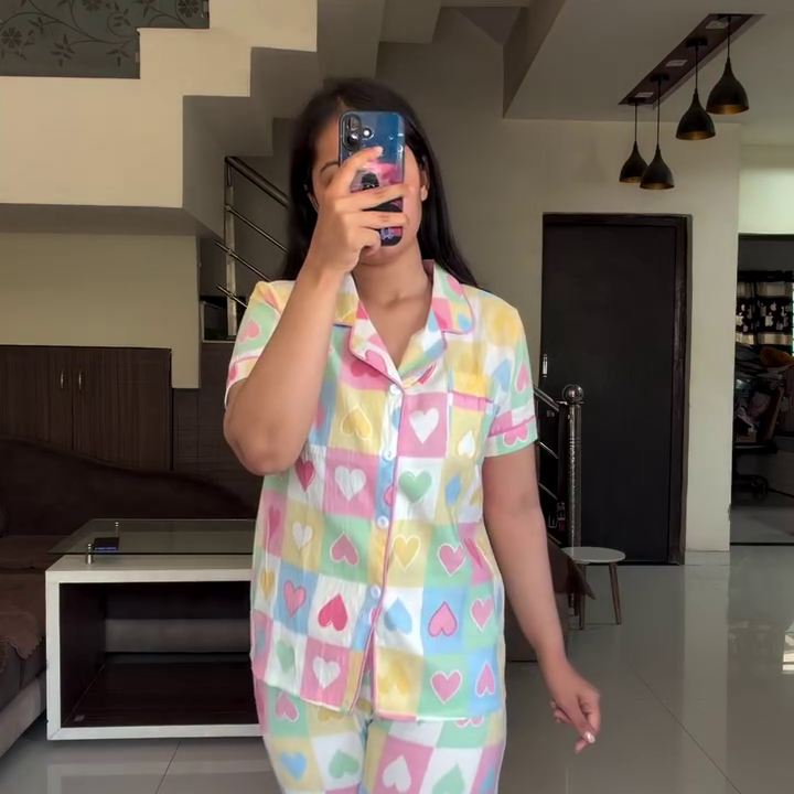 Soft Prints, Bold Presence