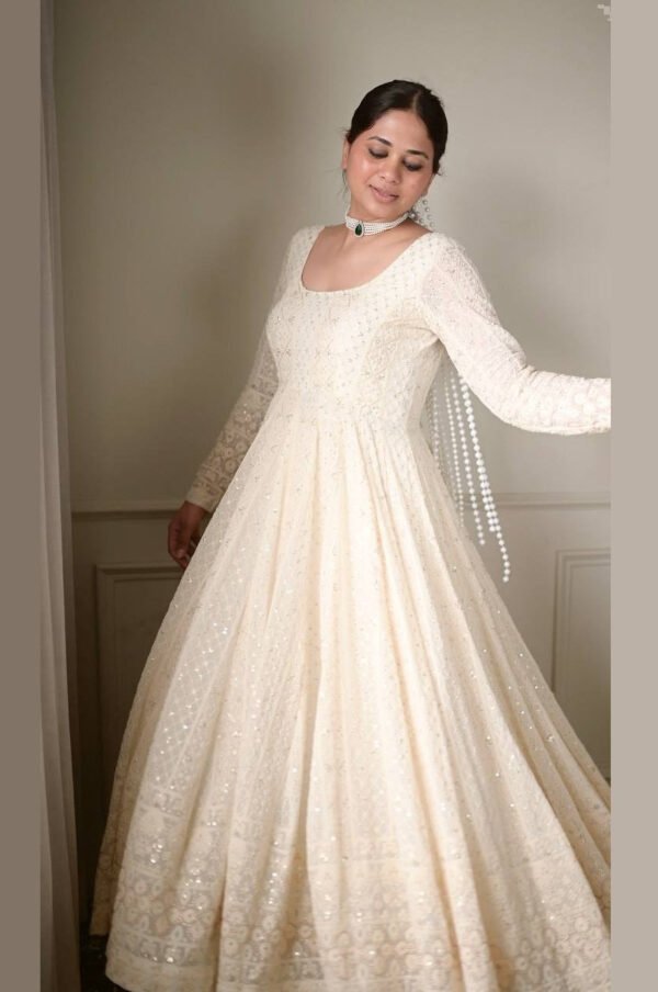 6116_5.jpg Off White Lucknowi Special Readymade Anarkali Suit Set