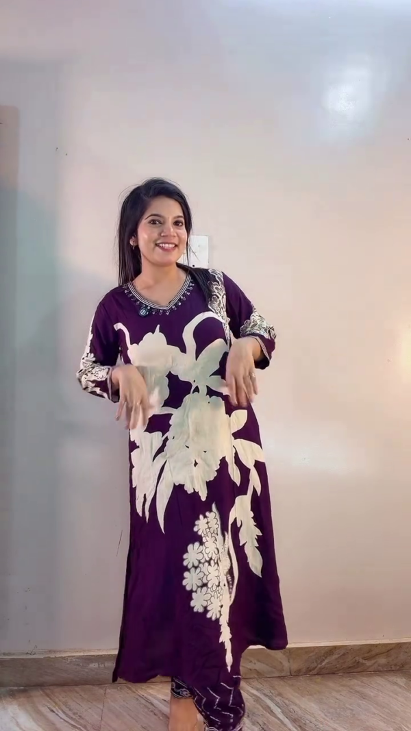 932 (5) Orange Printed Kurta Set