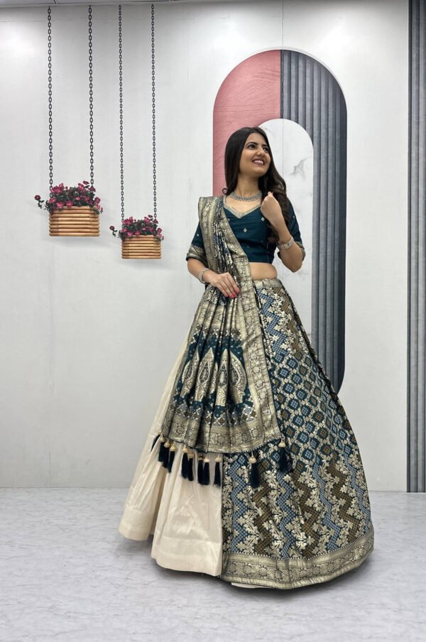 Pc-560_2_fa2e4577-7616-454a-98c6-ed28d691b10f.jpg Rama Green Lehenga Saree Set – Royal Elegance with Modern Flair