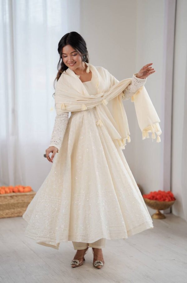 SRK-5332WHITE_3.jpg Off White Lucknowi Anarkali Suit Set