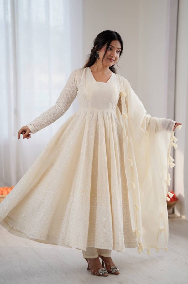 SRK-5332WHITE_5.jpg Off White Lucknowi Anarkali Suit Set