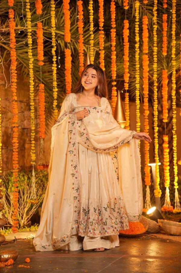 TD-6106_17.jpg Off-White Wedding Special Palazzo Suit Set