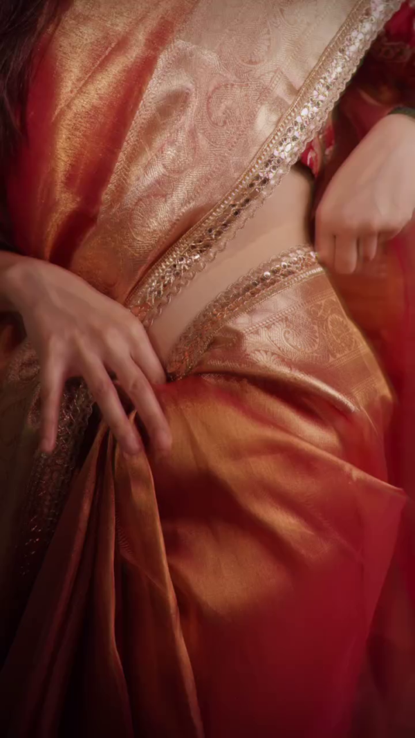 2922 (5) Sunset Glow Silk Saree